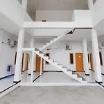 Oyo 93306 Homestay Permana Supadio Airport