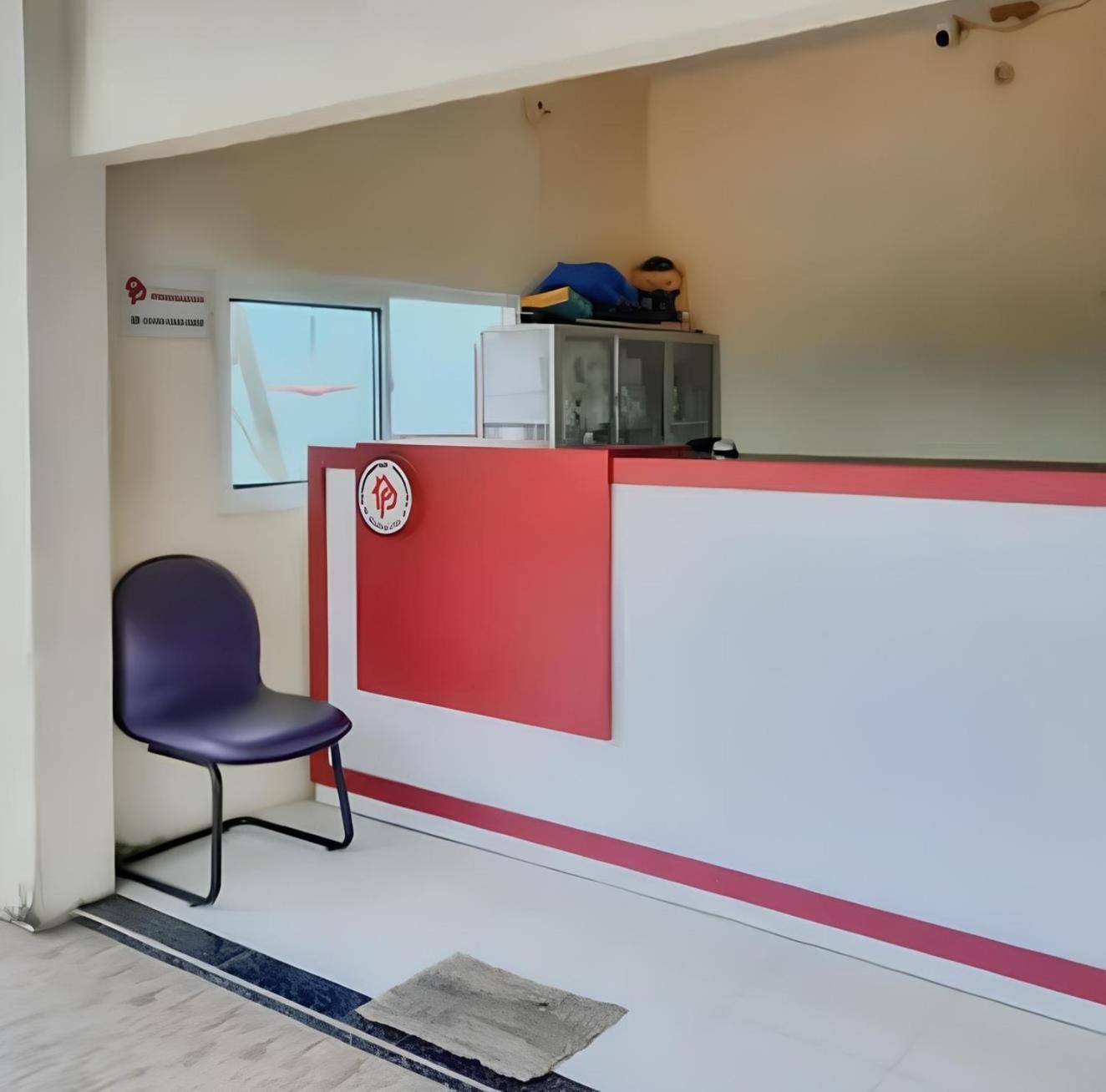 Oyo 93306 Permana Supadio Airport Hotel